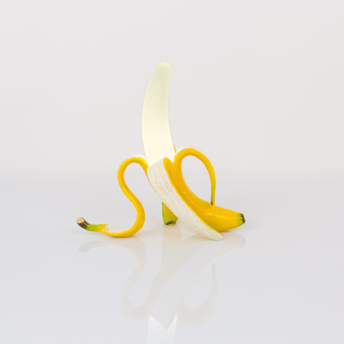 Seletti-Studio-Job-Banana-Lamp-Lighting-131123w9a3429.jpg