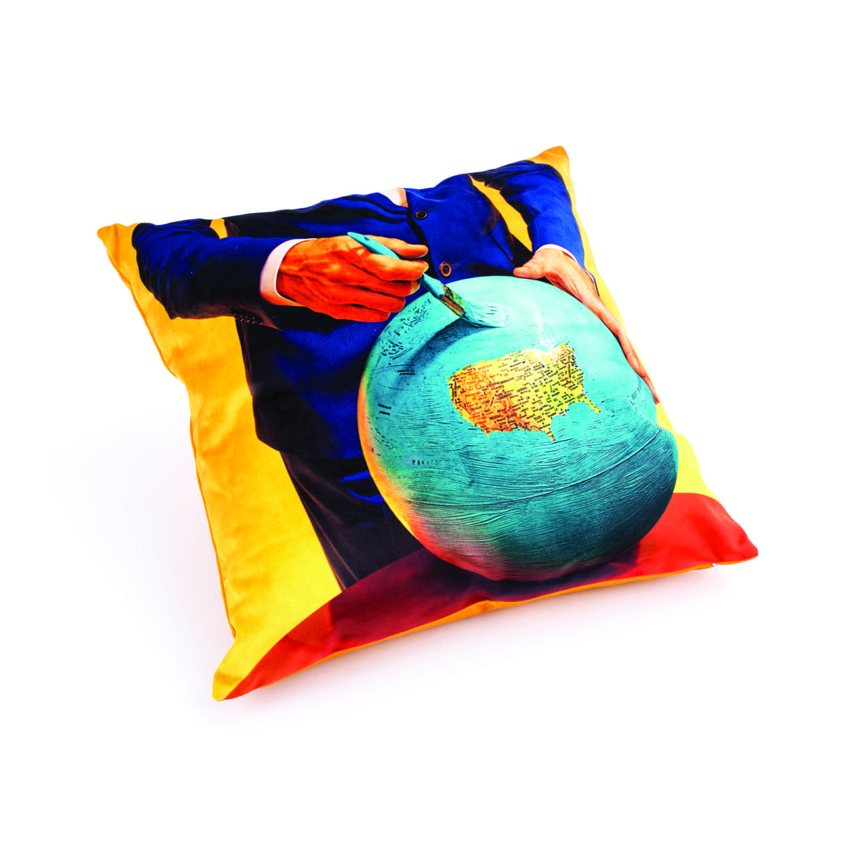 Seletti-Toiletpaper-Magazine-Pillows-023162