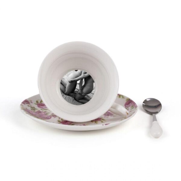 'GUILTLESS ROSE' VESTA Teacup
